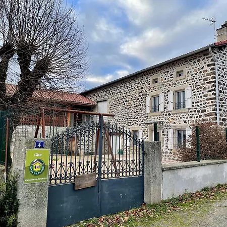Dom wakacyjny Ferme Du Xixe Siecle Avec Cour Fermee Et Terrasse, Proche Des Gorges De La Loire Et Du Puy-en-velay - Fr-1-582-187 *