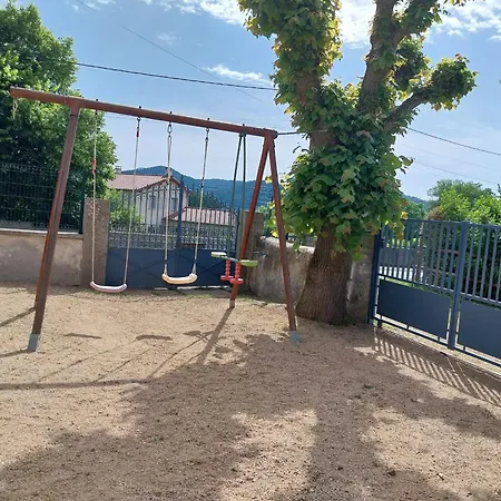 Dom wakacyjny Ferme Du Xixe Siecle Avec Cour Fermee Et Terrasse, Proche Des Gorges De La Loire Et Du Puy-en-velay - Fr-1-582-187 Saint-Vincent (Haute-Loire)